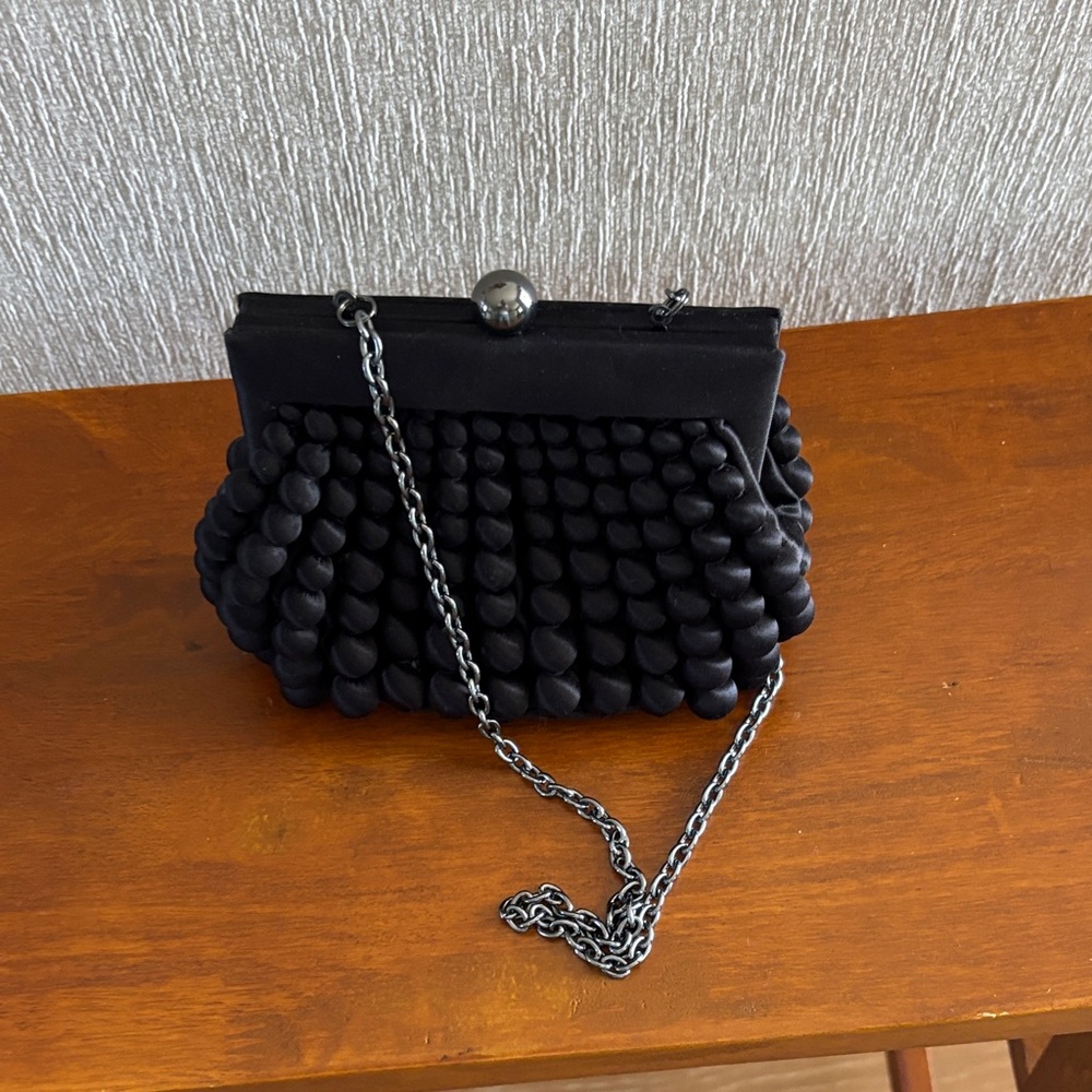 SONDRA ROBERTS Black Beaded Evening Shoulder Bag